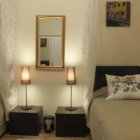 Apartment Uluhan House City *